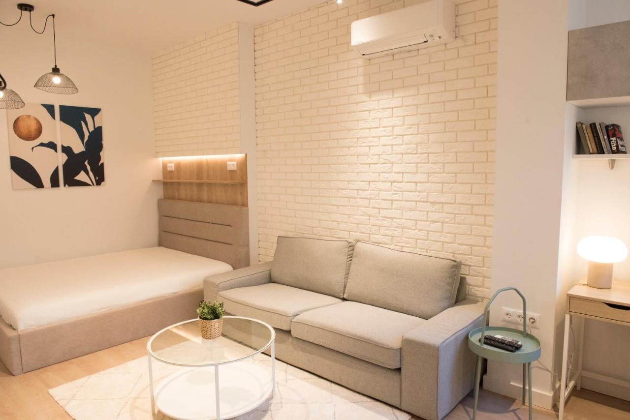 Top Center Designer Studio Apartment Sofia Eksteriør bilde